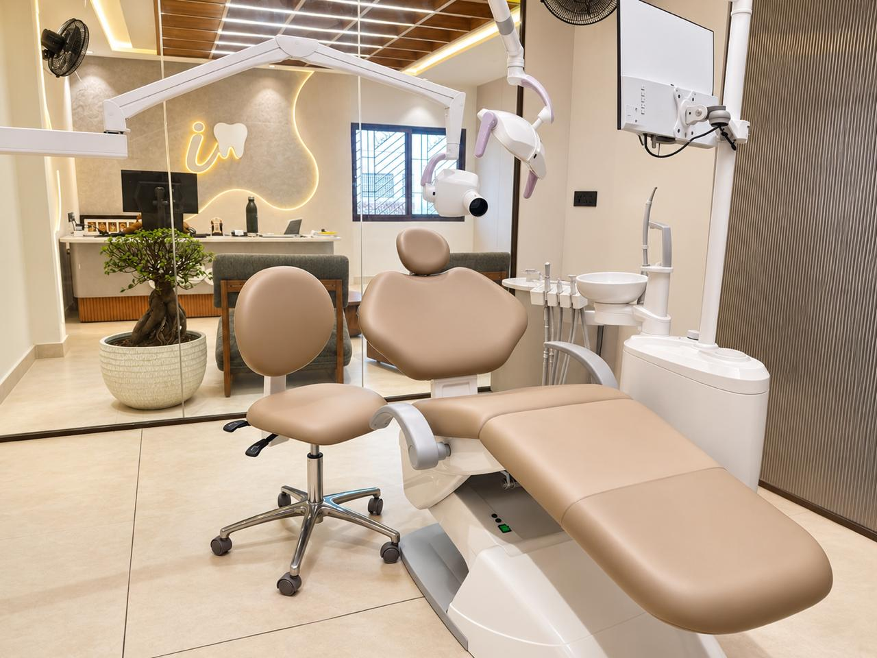 Modern iDental treatment room and dental chair